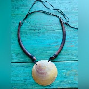 Handmade Abalone Clam Sea Shell Pendant Casual Statement Necklace